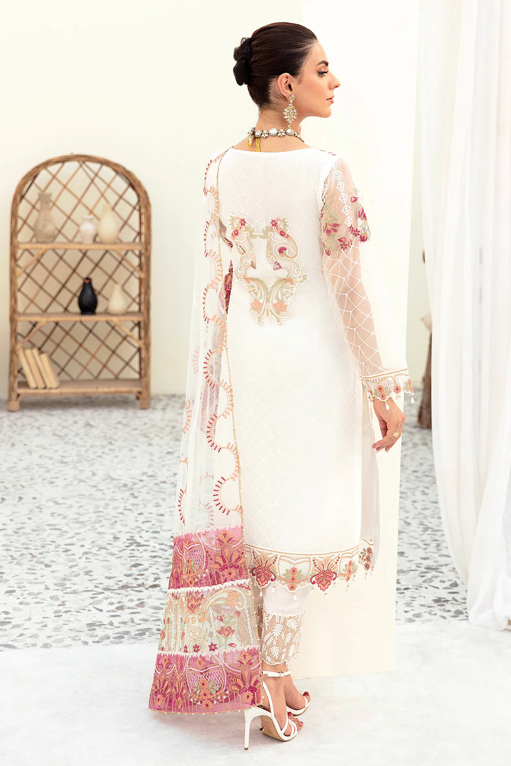 Ramsha M-907